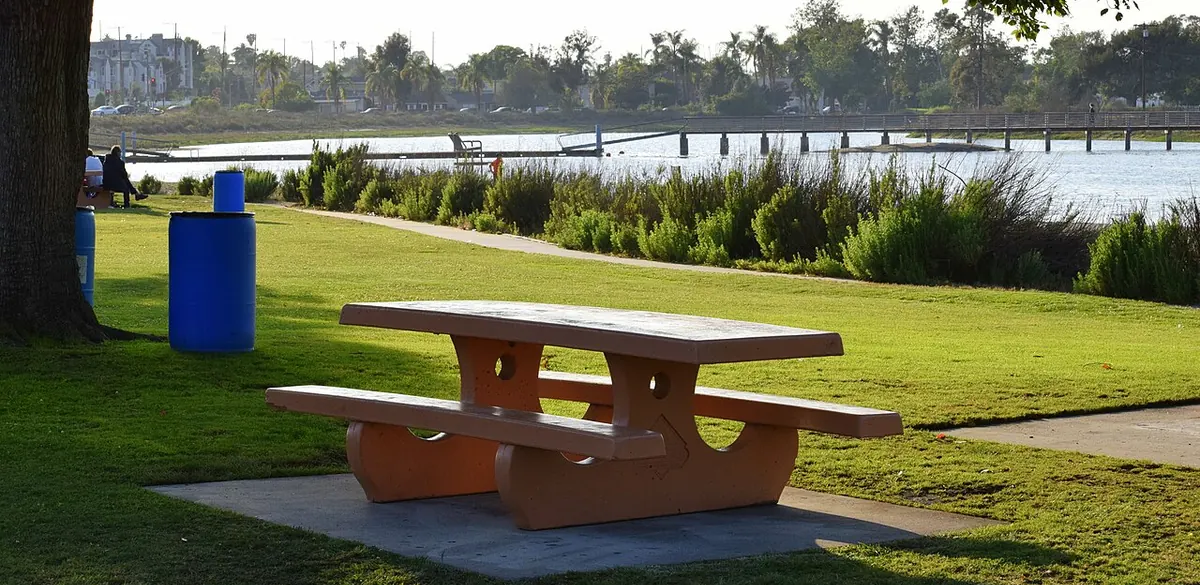 The lagoon and a picnic table at Colorado Lagoon in Long Beach.