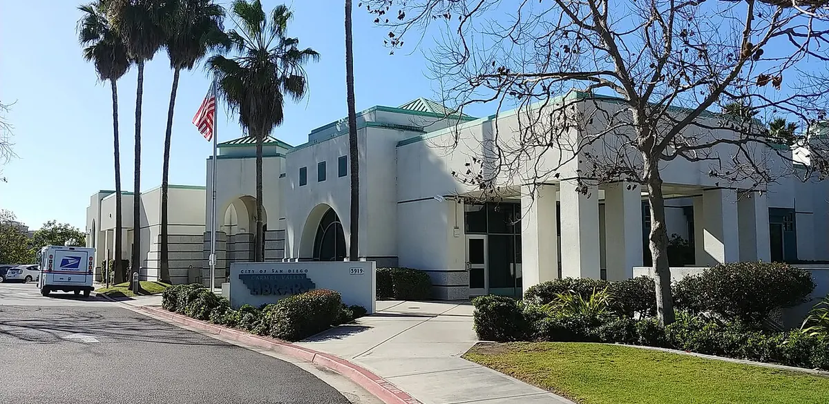 Exterior of Carmel Valley Library in San Diego.